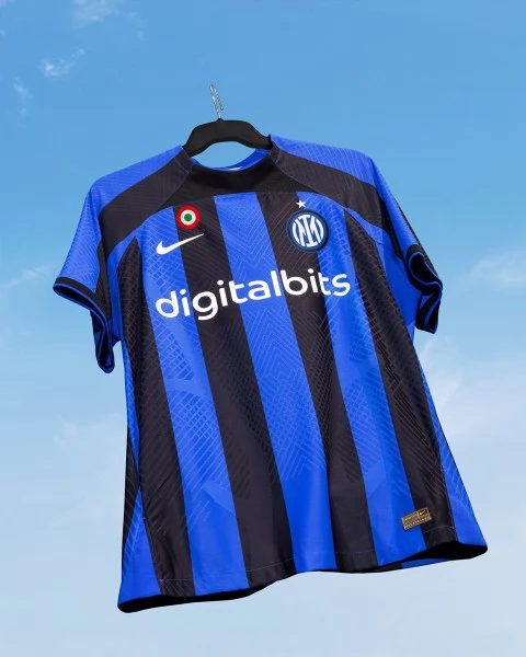 Maglia Inter Milan Çalhanoğlu 20 Divisa Prima 2022/23 Maglia Inter Milan Çalhanoğlu 20 Divisa Prima 2022/23